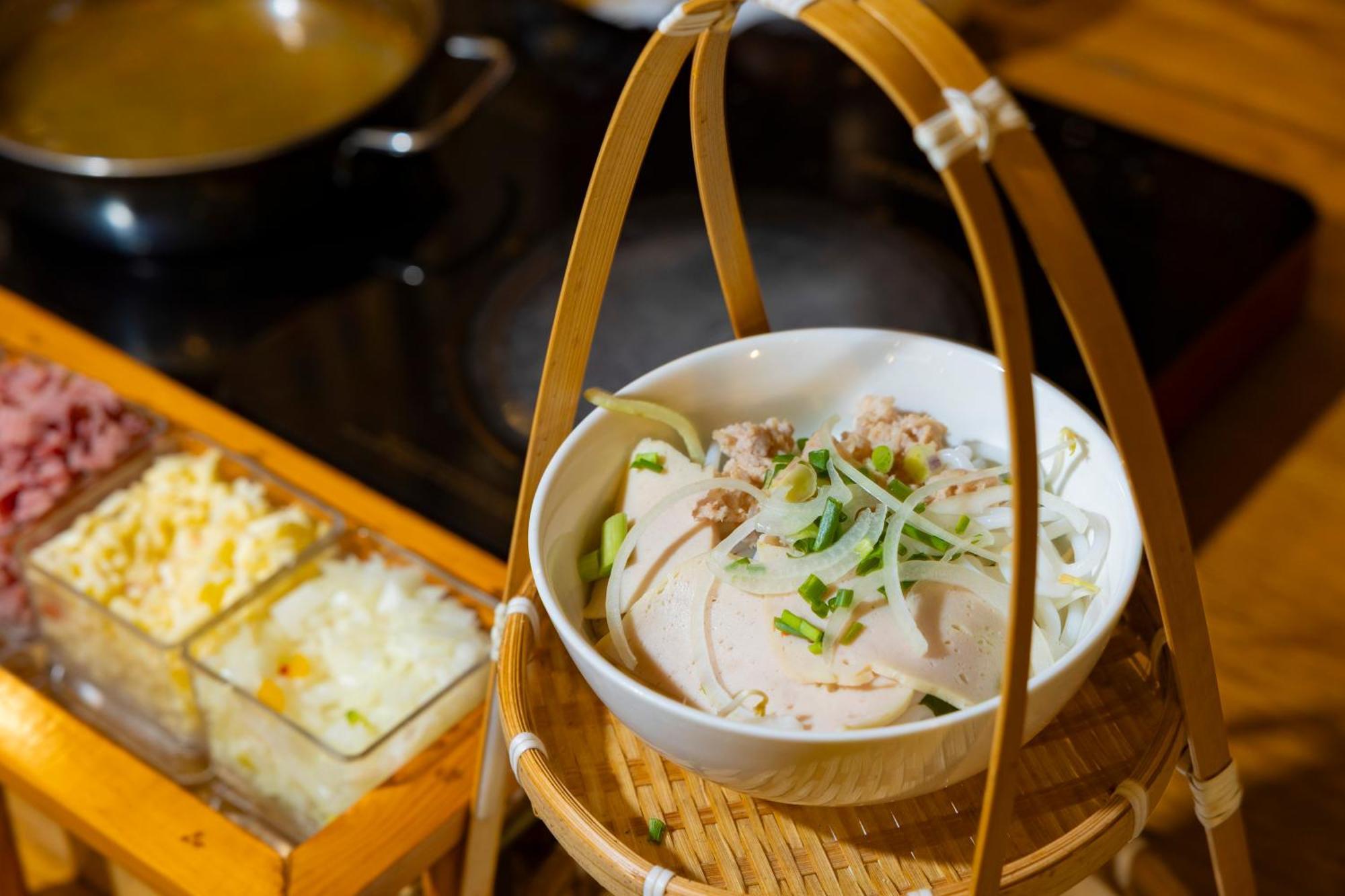 白莲花酒店 胡志明市 外观 照片