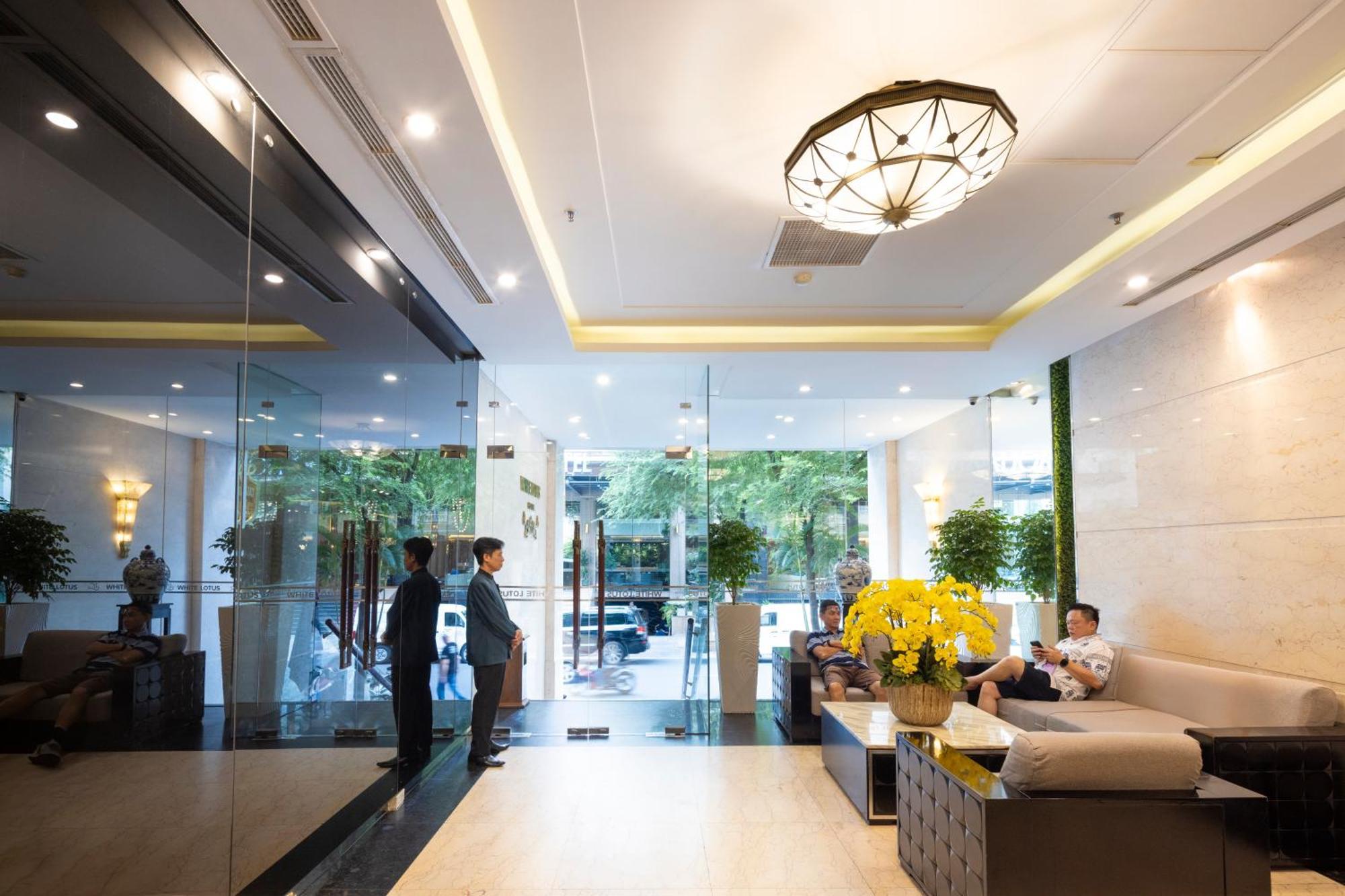白莲花酒店 胡志明市 外观 照片